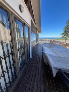 To Let 4 Bedroom Property for Rent in Outeniqua Strand Western Cape